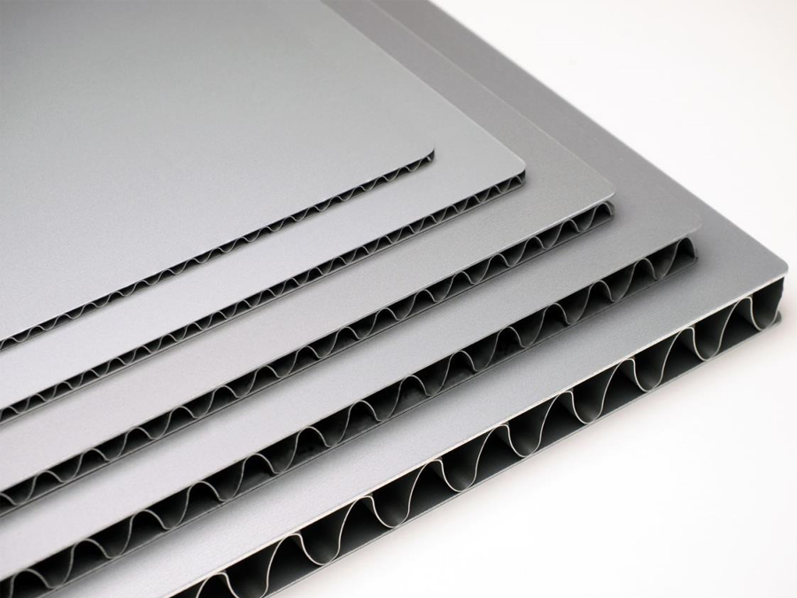 Aluminium corrugated compositum panel